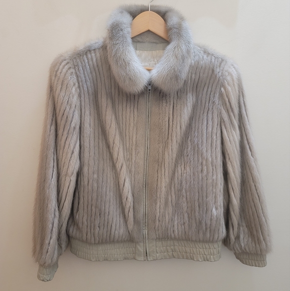 Genuine mink jacket. - Picture 2 of 10